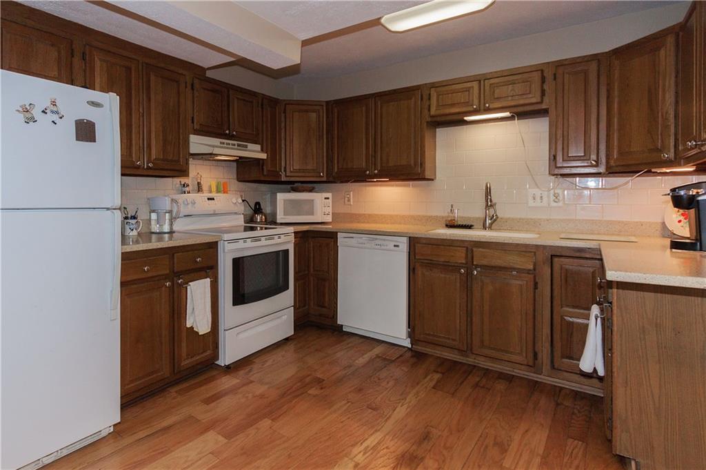 11110 Haverstick Road Carmel, IN 46033 - Photo 5 of 23 Gallery Image 5