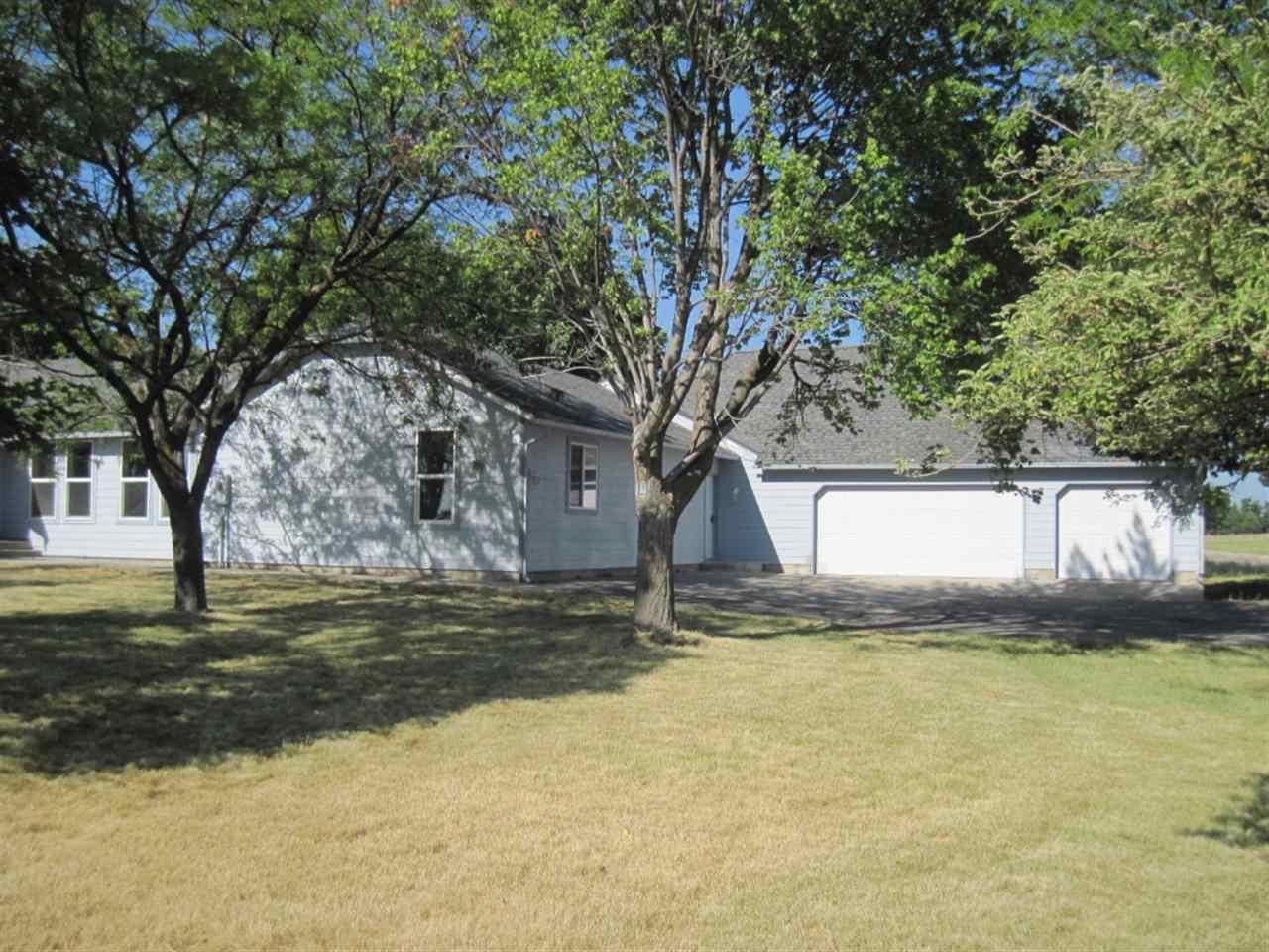 4717 East Orchard Prairie Road Spokane, WA 99217 - Photo 1 of 17