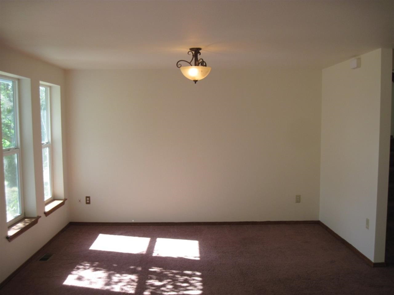 4717 East Orchard Prairie Road Spokane, WA 99217 - Photo 5 of 17