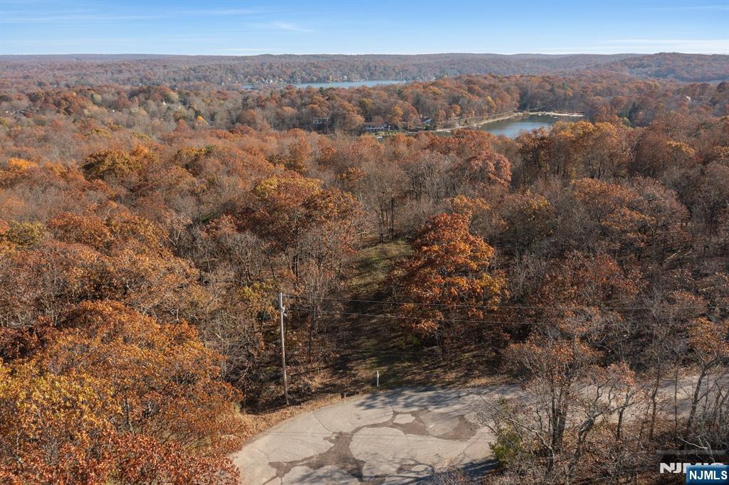 12 Breakneck Road Vernon, NJ 07462 - Photo 3 of 17