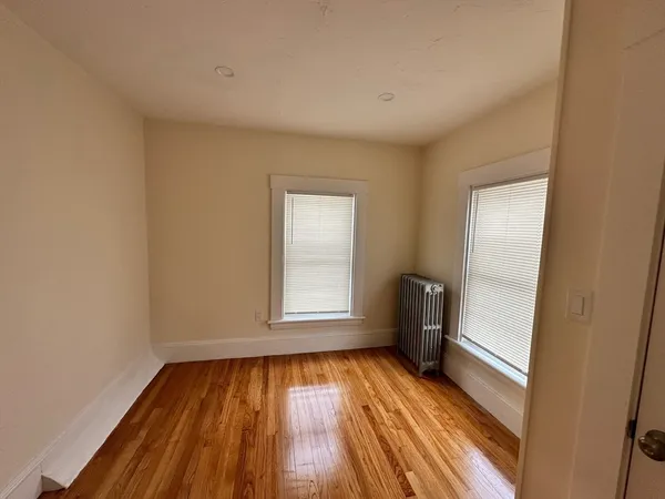 $4,250 | 64 Cedar Street, Unit 2, Wellesley, MA 02481