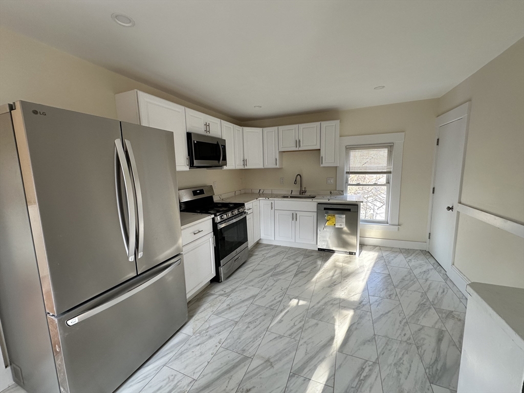 64 Cedar Street, Unit 2 Wellesley, MA 02481 - Photo 3 of 18