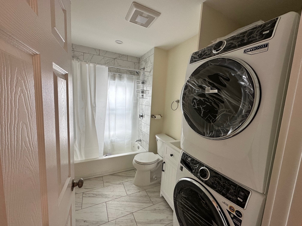 64 Cedar Street, Unit 2 Wellesley, MA 02481 - Photo 9 of 18