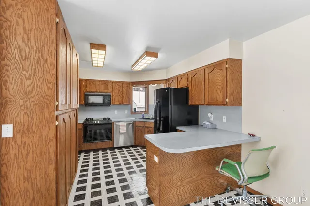 $425,000 | 4185 24th Street, Dorr, MI 49323