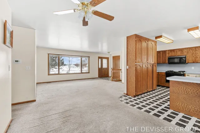 $425,000 | 4185 24th Street, Dorr, MI 49323