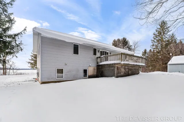 $425,000 | 4185 24th Street, Dorr, MI 49323