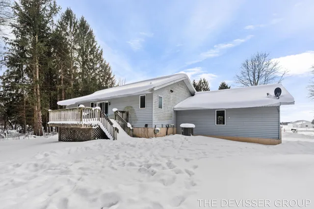 $425,000 | 4185 24th Street, Dorr, MI 49323