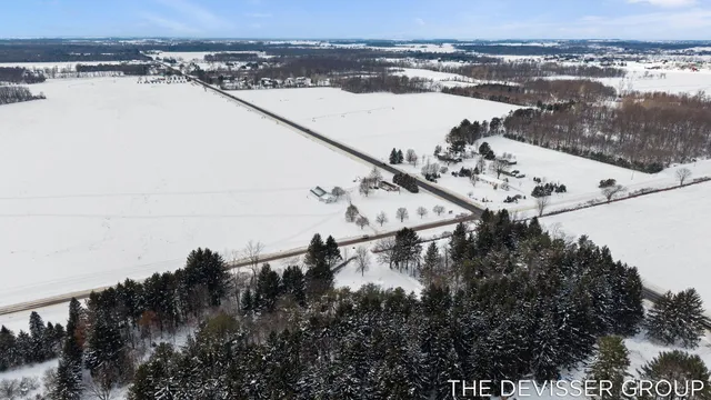 $425,000 | 4185 24th Street, Dorr, MI 49323