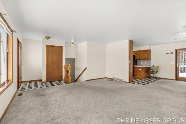 $425,000 | 4185 24th Street, Dorr, MI 49323