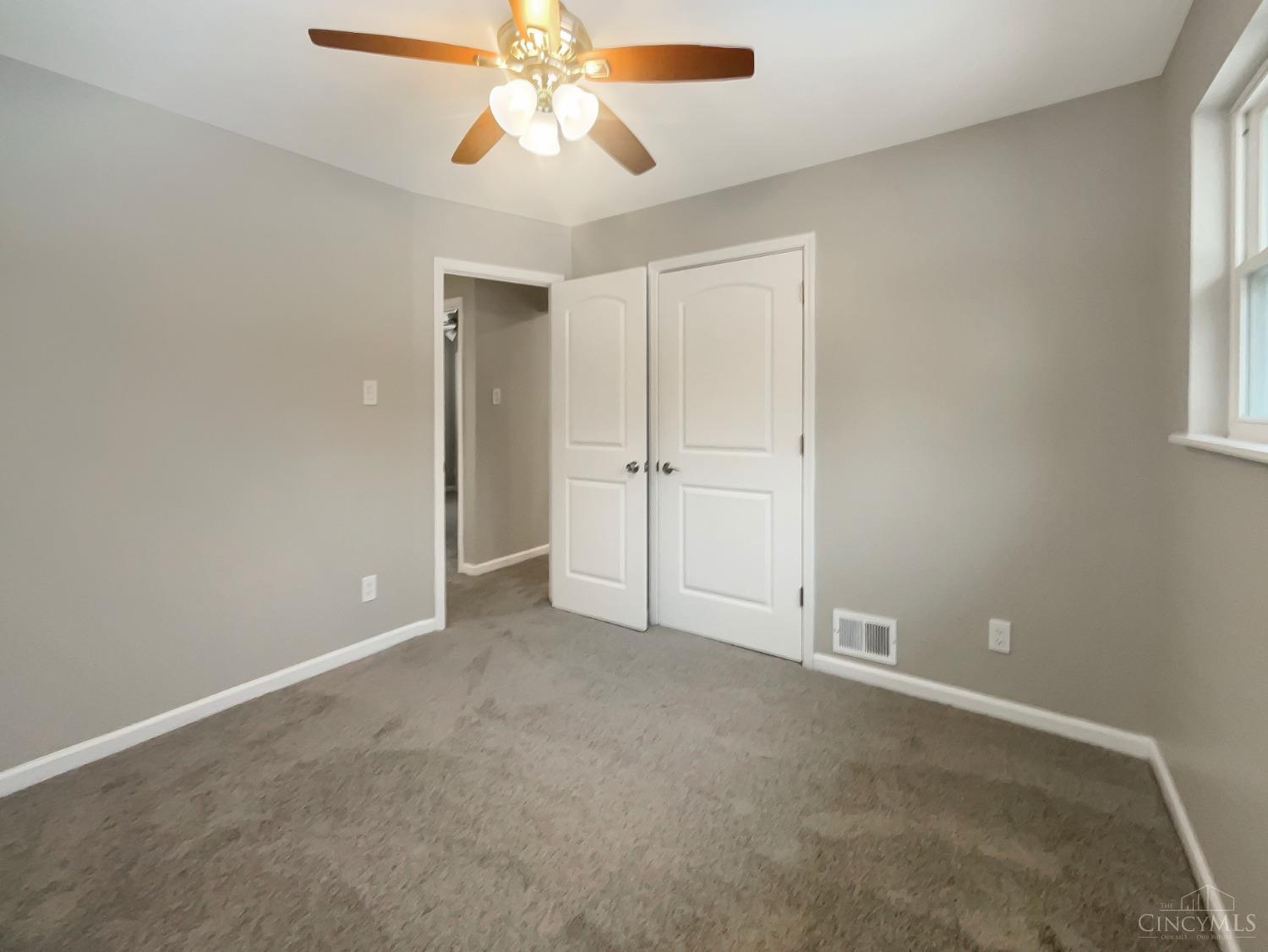 212 Riddle Road Woodlawn, OH 45215 - Photo 14 of 16 Gallery Image 14