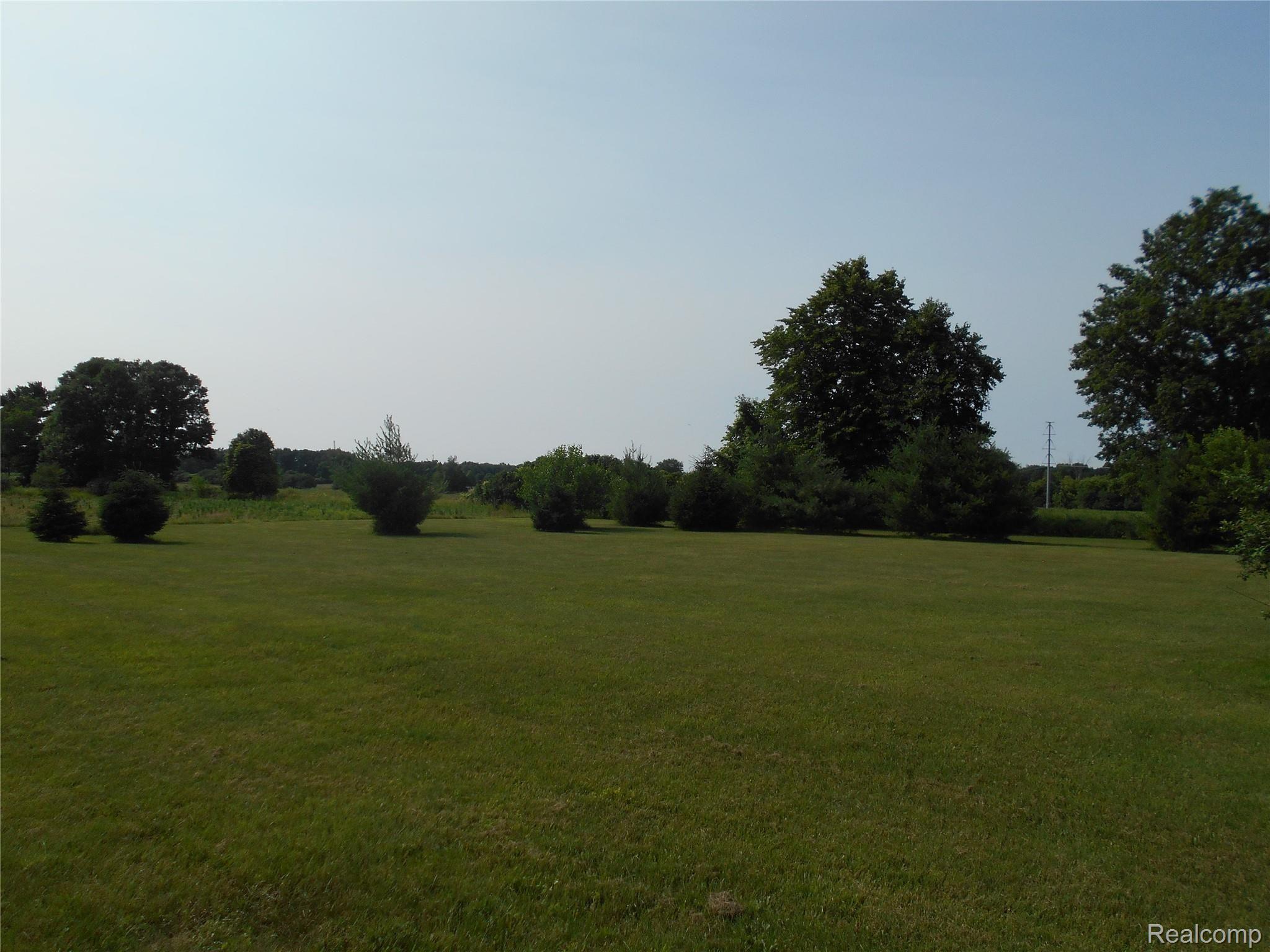 2479 Valentine Road Lapeer, MI 48446 - Photo 33 of 33 DSCN0701.JPG