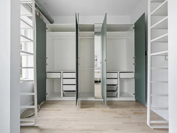 $630,000 | 3306 West Le Moyne Street, Chicago, IL 60651