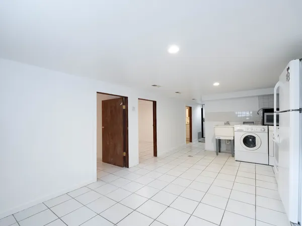 $630,000 | 3306 West Le Moyne Street, Chicago, IL 60651