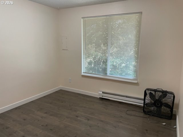 8856 Southeast Jannsen Road Clackamas, OR 97015 - Photo 11 of 28 an empty room with a window