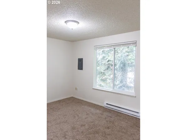 $2,100,000 | 8856 Southeast Jannsen Road, Clackamas, OR 97015