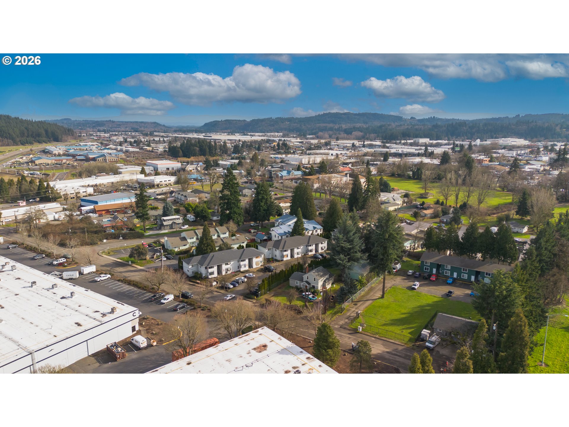 8856 Southeast Jannsen Road Clackamas, OR 97015 - Photo 4 of 28