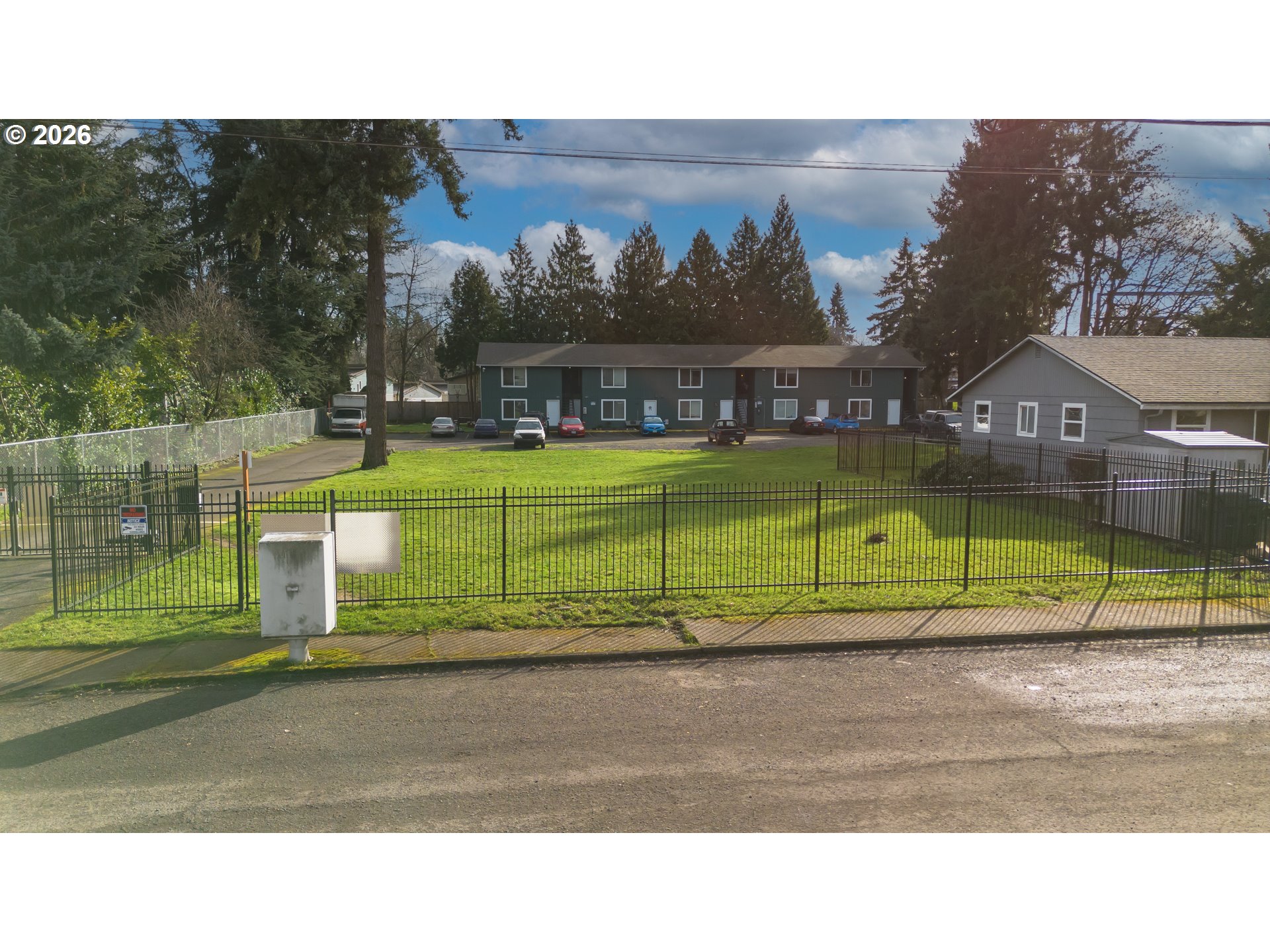 8856 Southeast Jannsen Road Clackamas, OR 97015 - Photo 5 of 28 a black and white photo of a house