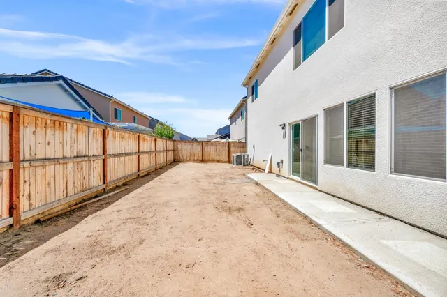 $620,000 | 960 Everglade Avenue, Clovis, CA 93619