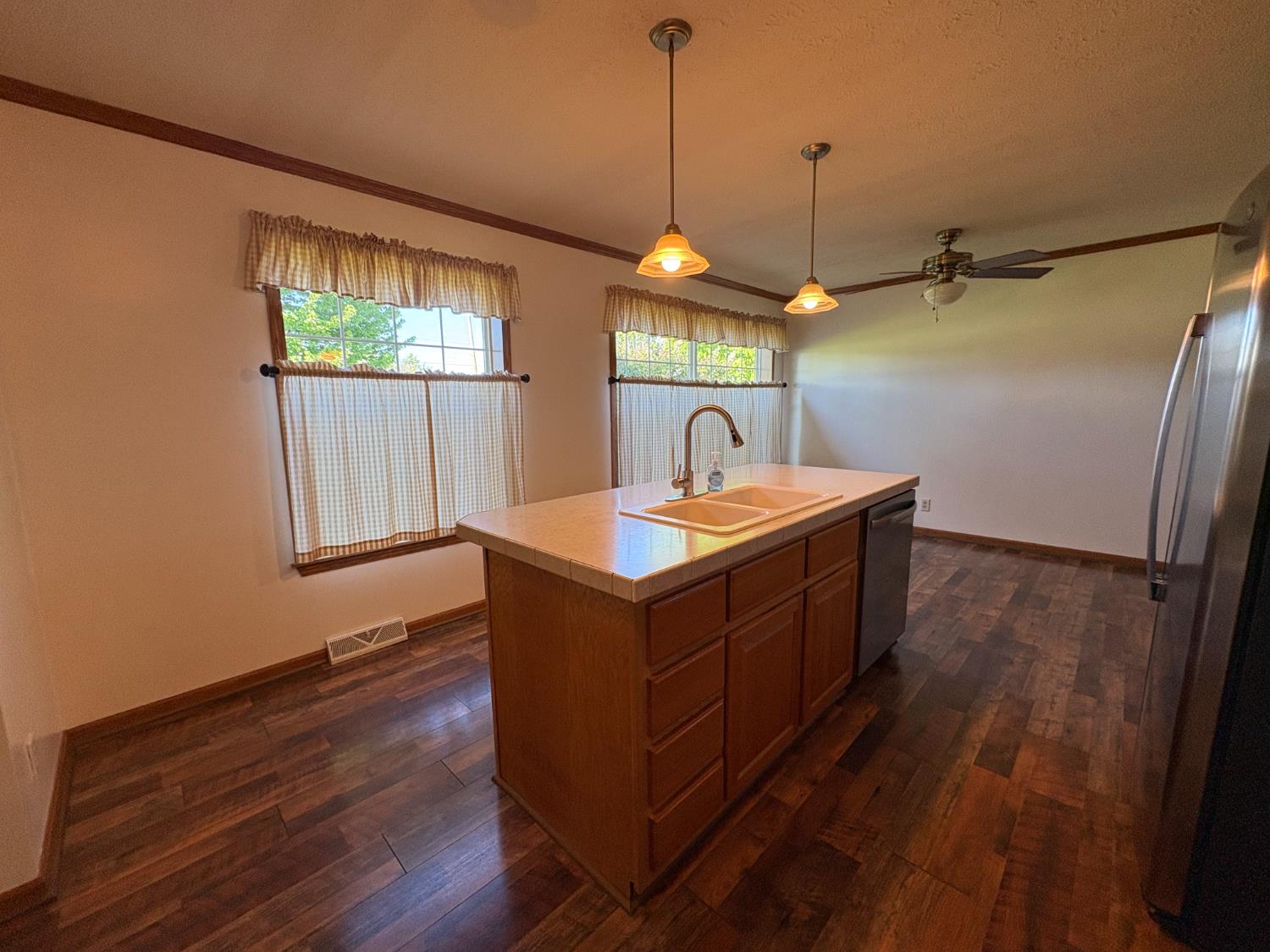 14471 Highway 250 Rising Sun, IN 47040 - Photo 3 of 32