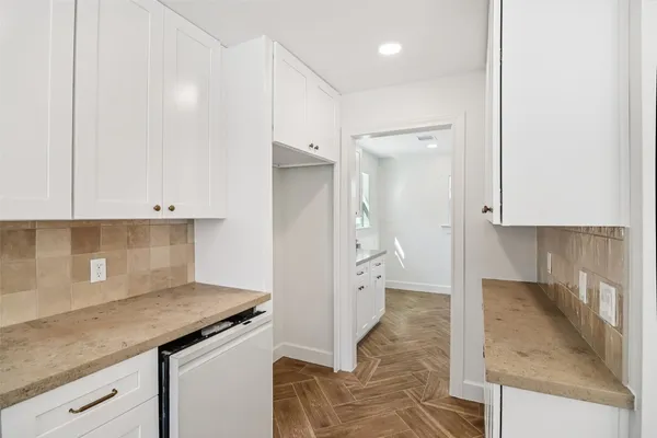 $299,700 | 2019 Magnolia Drive, La Marque, TX 77568