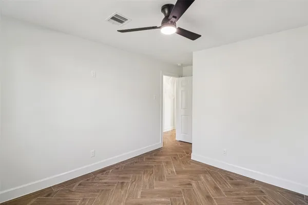 $299,700 | 2019 Magnolia Drive, La Marque, TX 77568