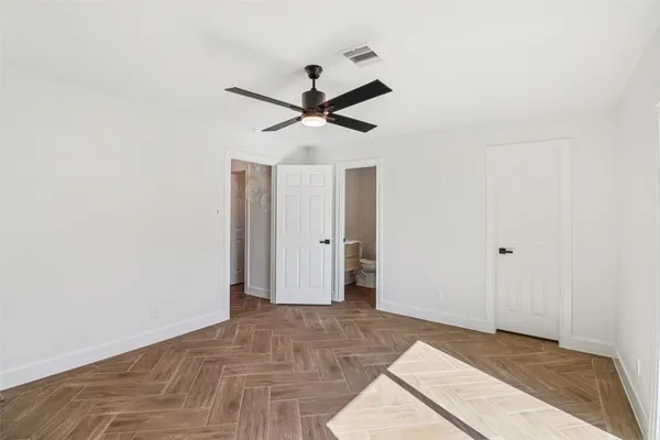 $299,700 | 2019 Magnolia Drive, La Marque, TX 77568