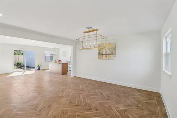 $299,700 | 2019 Magnolia Drive, La Marque, TX 77568