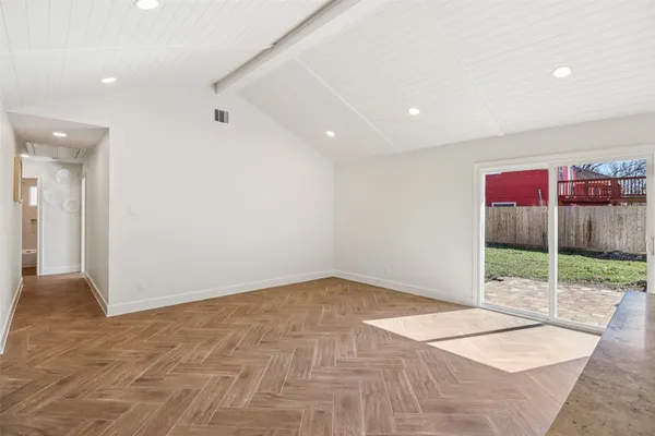 $299,700 | 2019 Magnolia Drive, La Marque, TX 77568