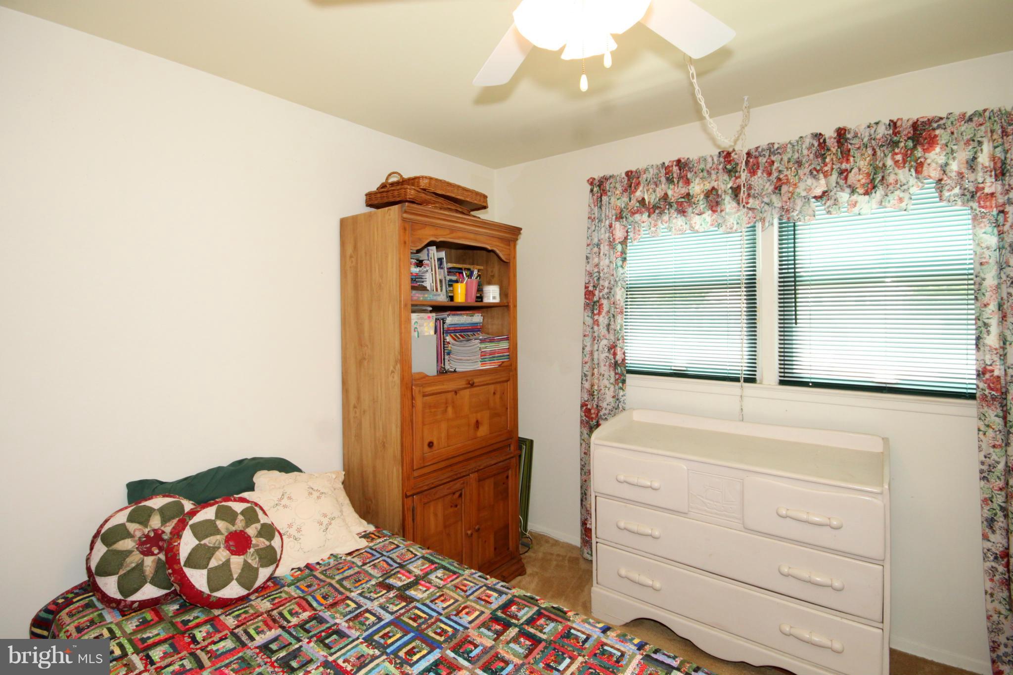6012 Loretto Street Springfield, VA 22150 - Photo 17 of 29 Bedroom