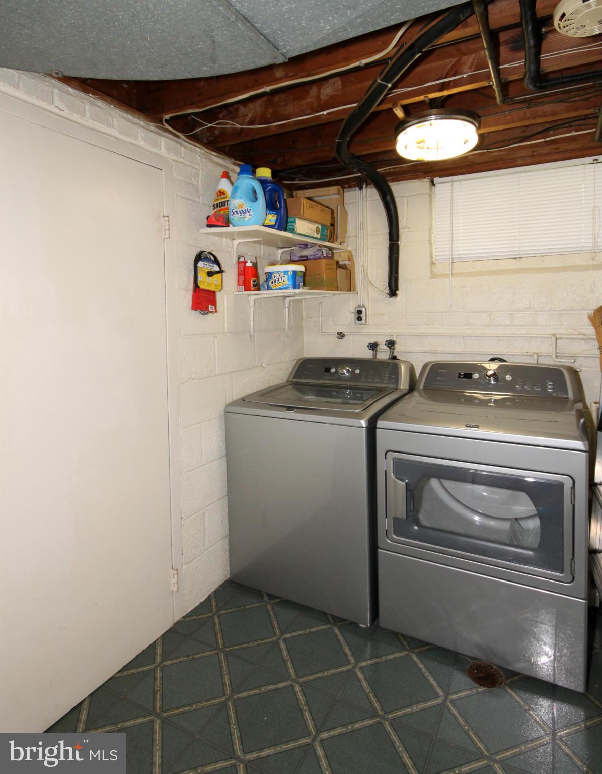 6012 Loretto Street Springfield, VA 22150 - Photo 19 of 29 Interior (General)