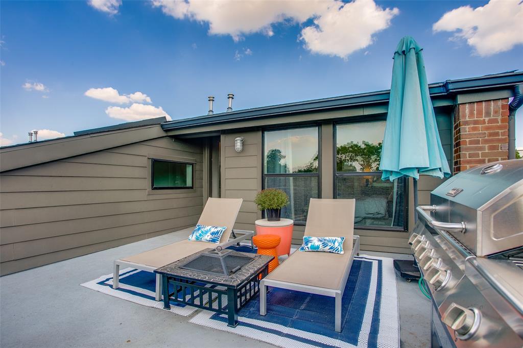 603 Finley Court Dallas, TX 75208 - Photo 30 of 40 a outdoor space with furniture