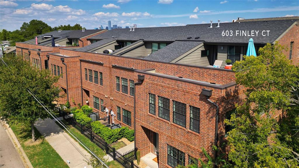 603 Finley Court Dallas, TX 75208 - Photo 32 of 40 a front view of a building