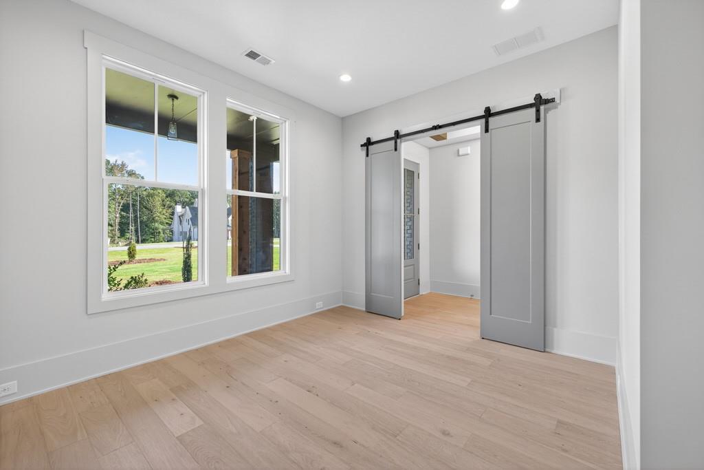 165 Chariot Court Jefferson, GA 30549 - Photo 9 of 67