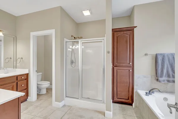 $425,000 | 2009 Sunflower Drive, Spring Hill, TN 37174