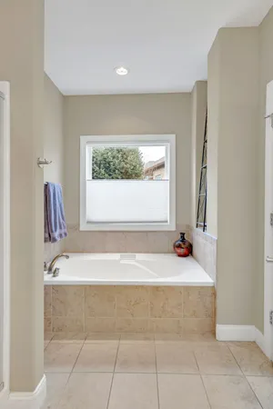 $425,000 | 2009 Sunflower Drive, Spring Hill, TN 37174