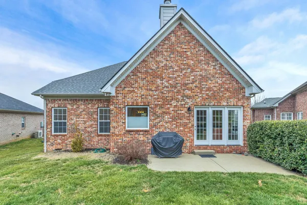 $425,000 | 2009 Sunflower Drive, Spring Hill, TN 37174