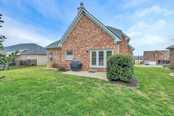 $425,000 | 2009 Sunflower Drive, Spring Hill, TN 37174