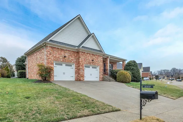 $425,000 | 2009 Sunflower Drive, Spring Hill, TN 37174