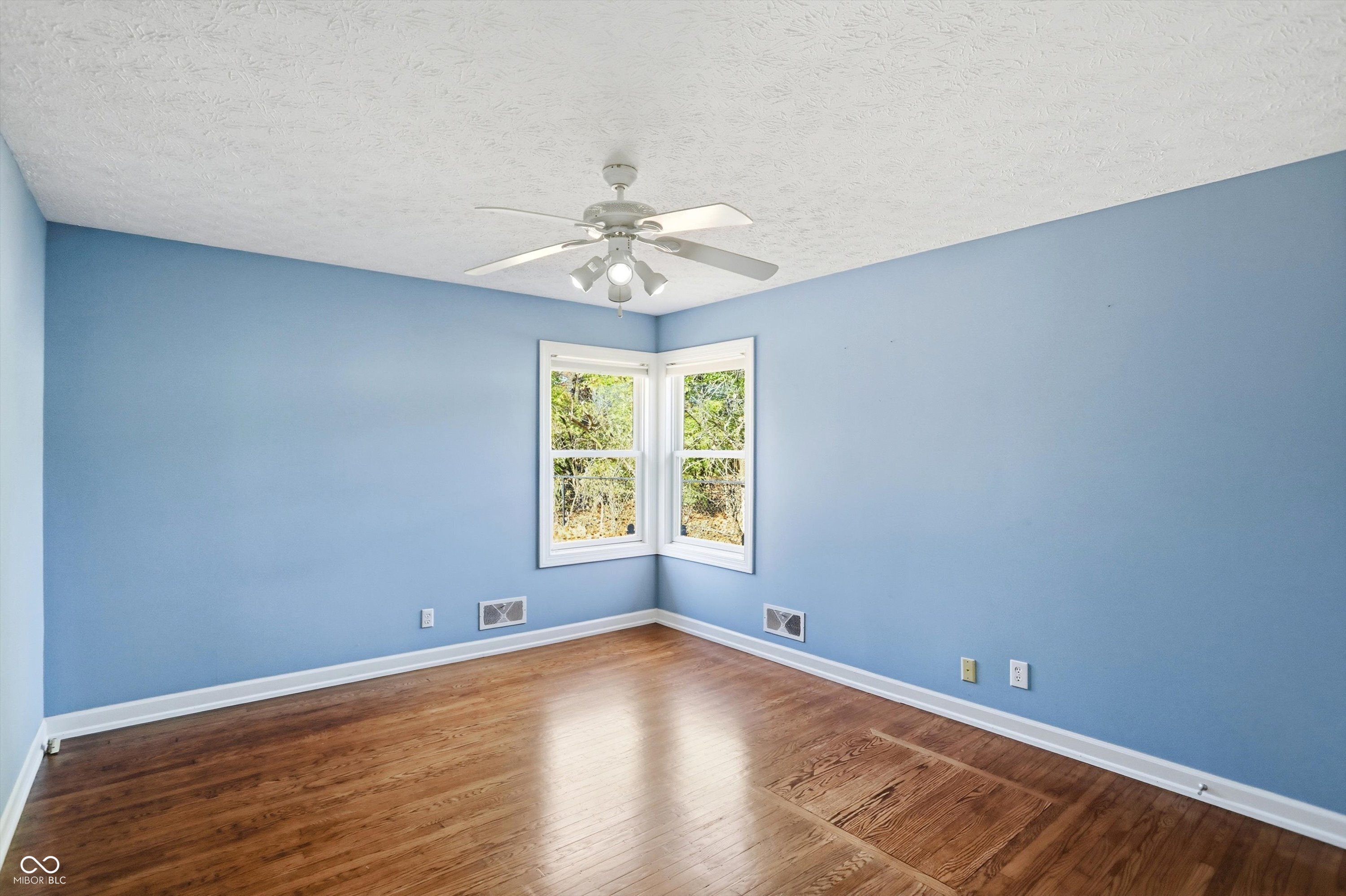 7026 Spring Mill Road Indianapolis, IN 46260 - Photo 30 of 48