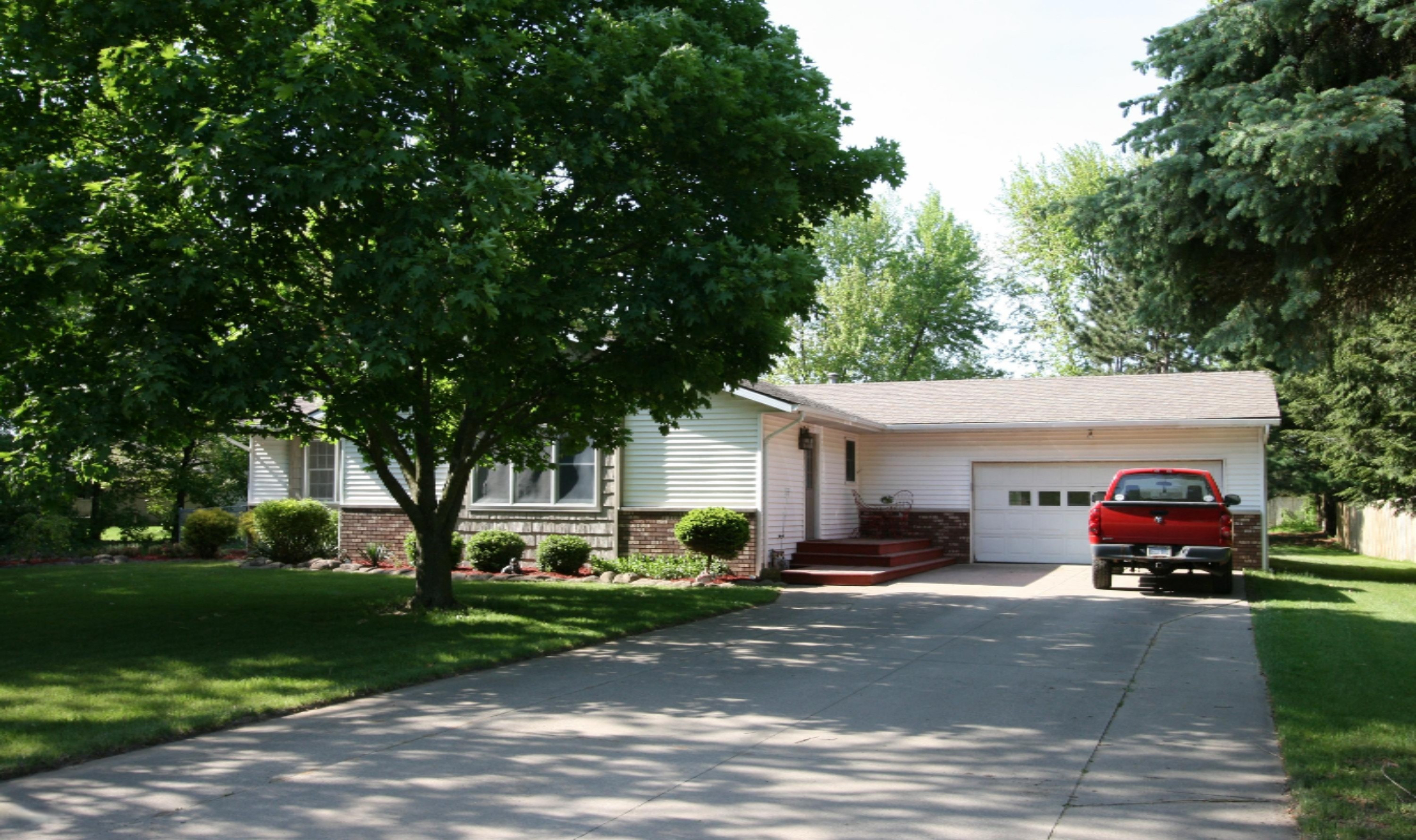 25838 Antler Road Sturgis, MI 49091 - Photo 1 of 22 IMG_6095