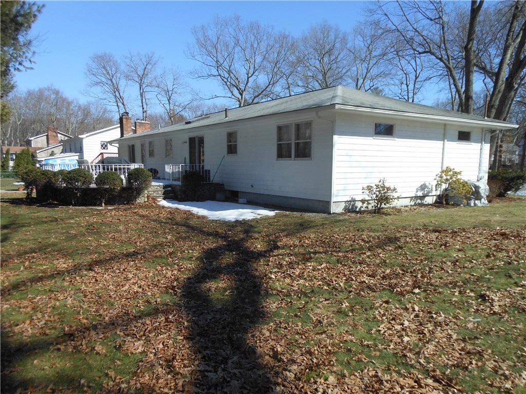 17 Hawthorne Road Smithfield, RI 02828 - Photo 4 of 22 Exterior rear with patio