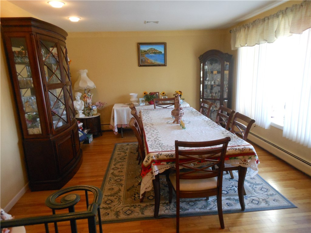 17 Hawthorne Road Smithfield, RI 02828 - Photo 10 of 22 Formal Dining Room