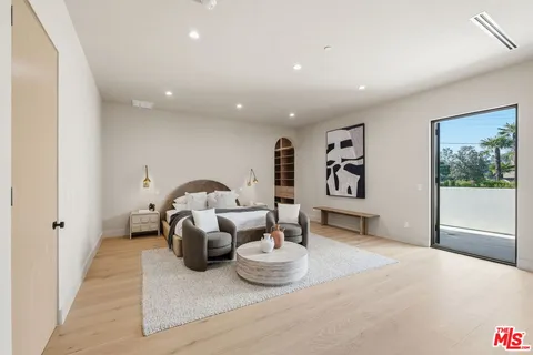 $4,095,000 | 16643 Addison Street, Encino, CA 91436