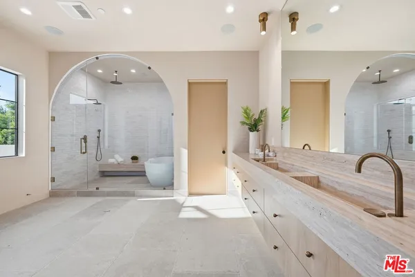 $4,095,000 | 16643 Addison Street, Encino, CA 91436