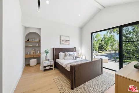 $4,095,000 | 16643 Addison Street, Encino, CA 91436