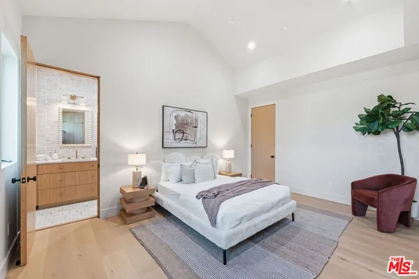 $4,095,000 | 16643 Addison Street, Encino, CA 91436