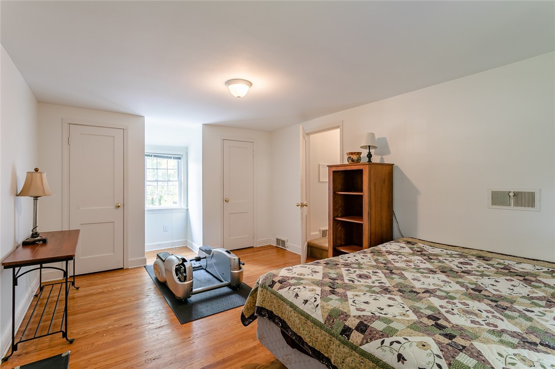 201 Elmcroft Road Rochester, NY 14609 - Photo 14 of 19