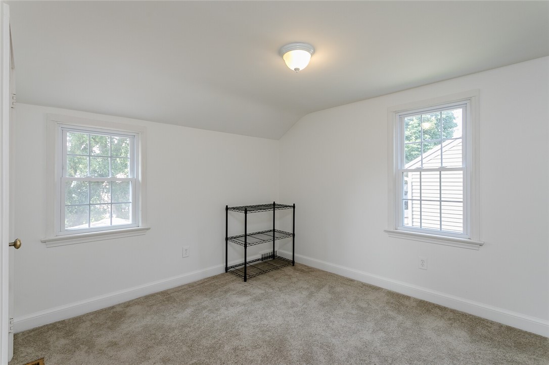 201 Elmcroft Road Rochester, NY 14609 - Photo 15 of 19