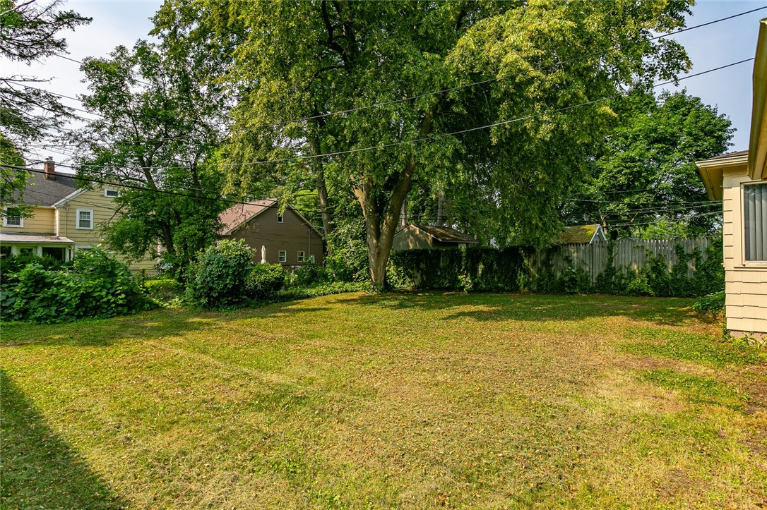 201 Elmcroft Road Rochester, NY 14609 - Photo 18 of 19