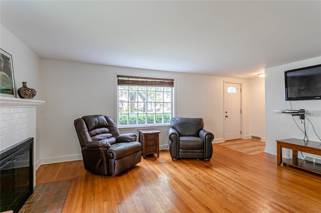 201 Elmcroft Road Rochester, NY 14609 - Photo 4 of 19